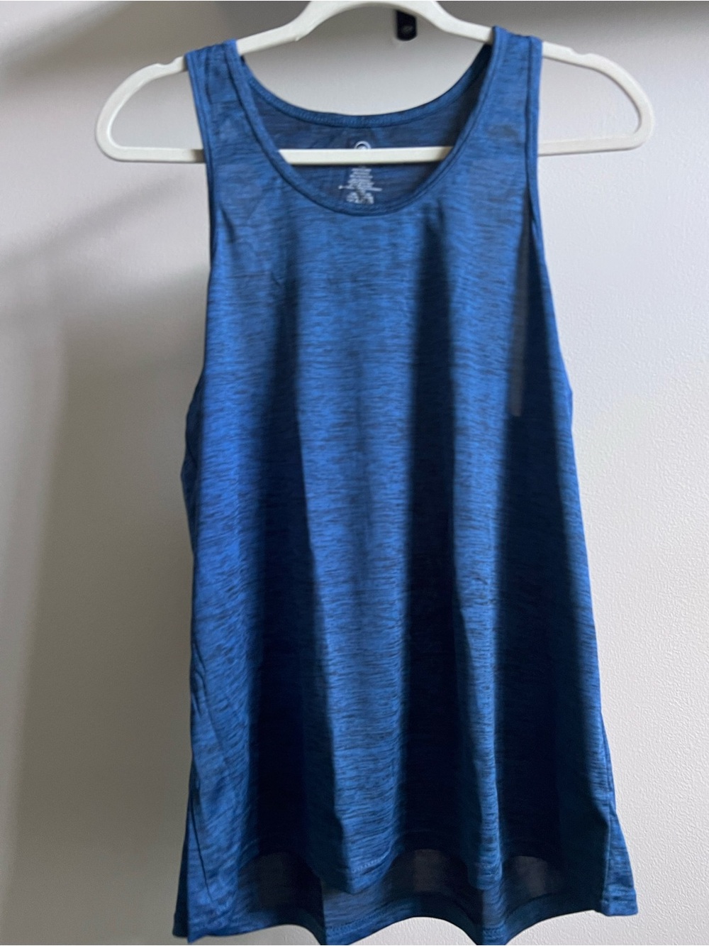 NWOT Real Essentials 5 Athletic tank bundle Racerback dry fit XL - Picture 5 of 7
